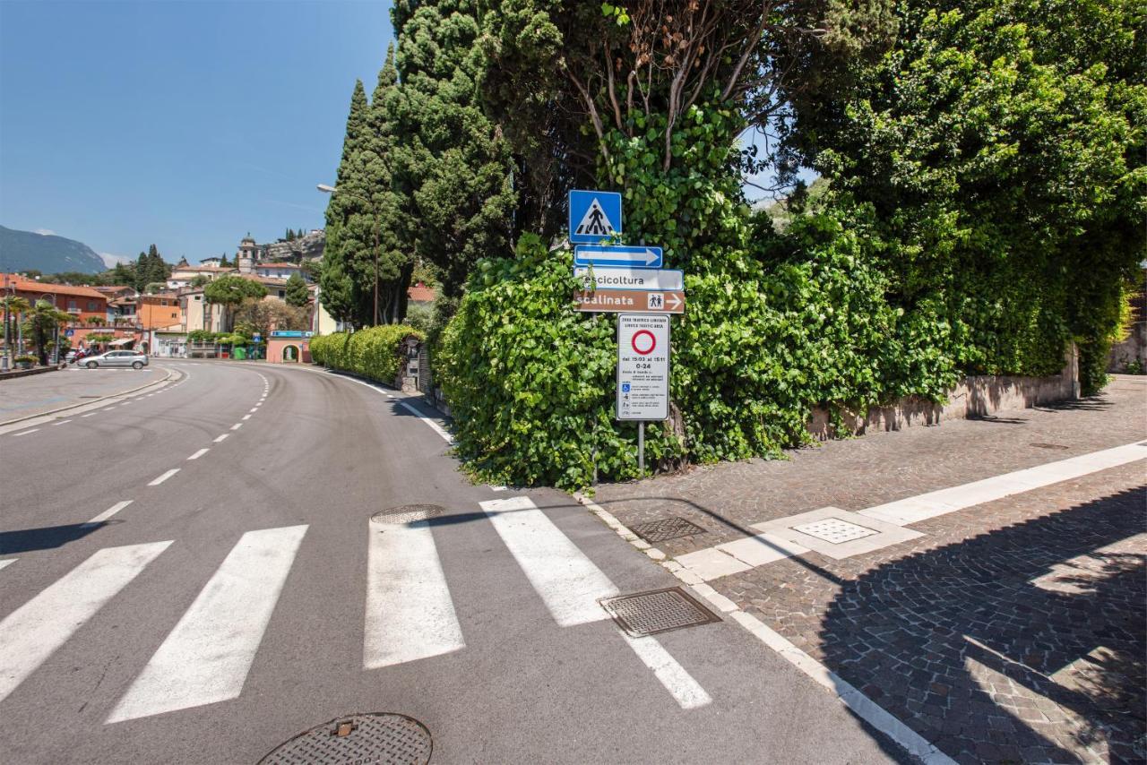 Casa Valery Apartment Torbole Sul Garda Luaran gambar