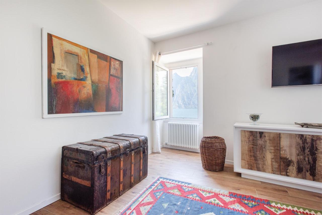 Casa Valery Apartment Torbole Sul Garda Luaran gambar